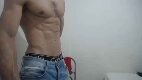 rickcumhot13 online show from September 22, 2025, 4:09 pm