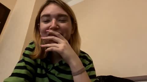 Snapshot of rickialameda chatting on December 2, 2025, 6:52 am Lisa online show from December 2, 2025, 6:52 am