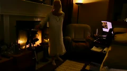 PINK HOLE TWINK online show from December 8, 2024, 6:33 am