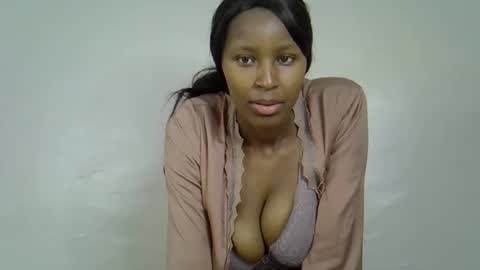 berry online show from November 3, 2025, 2:13 am