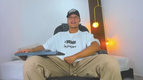 Ricky  online show from February 25, 2025, 7:03 pm