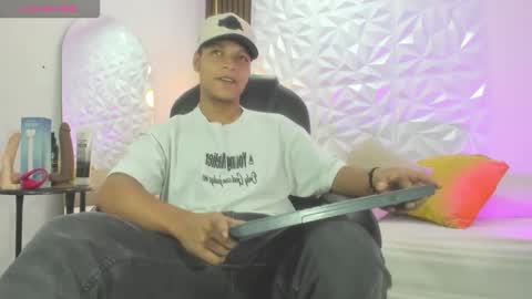 Ricky  online show from October 18, 2025, 1:56 pm