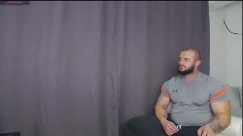 rickymiami1 online show from November 8, 2025, 4:51 pm