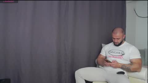 rickymiami1 online show from November 13, 2025, 8:52 pm