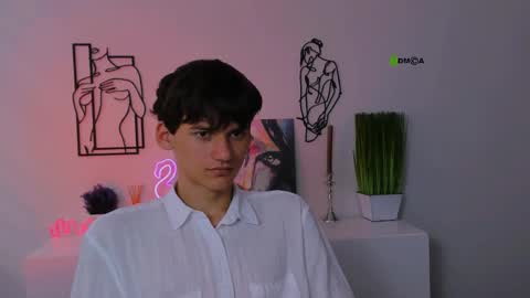 Snapshot of rico_steel chatting on October 7, 2025, 8:33 am Rico online show from October 7, 2025, 8:33 am