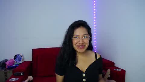 Snapshot of ricura_mily chatting on January 7, 2025, 2:53 am milena online show from January 7, 2025, 2:53 am