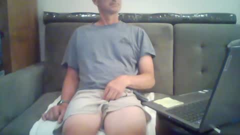 Snapshot of ridemehigh1 chatting on September 14, 2025, 2:33 am ridemehigh1 online show from September 14, 2025, 2:33 am