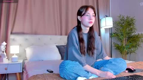 rihanna_walker online show from October 19, 2025, 1:17 am