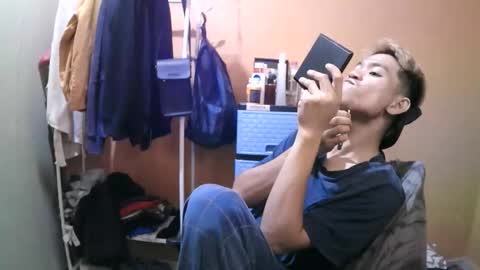 riiichie12 online show from November 16, 2025, 3:17 pm