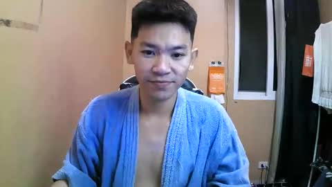 riiichie12 online show from December 16, 2025, 4:23 pm