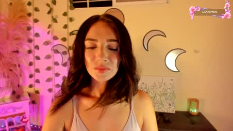 Snapshot of riiley_ chatting on December 13, 2024, 4:33 am Independent model online show from December 13, 2024, 4:33 am