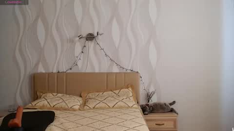 Snapshot of riley_annet chatting on January 5, 2025, 10:43 am Riley online show from January 5, 2025, 10:43 am