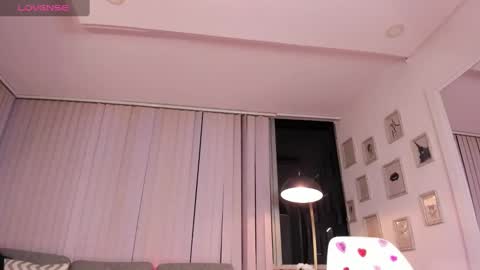 Riley leen online show from February 22, 2025, 2:17 am