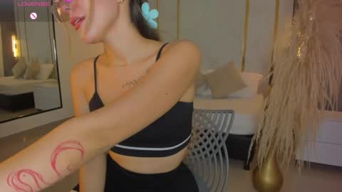 Snapshot of riley_sierra chatting on April 7, 2026, 12:49 pm Riley Sierra online show from April 7, 2026, 12:49 pm