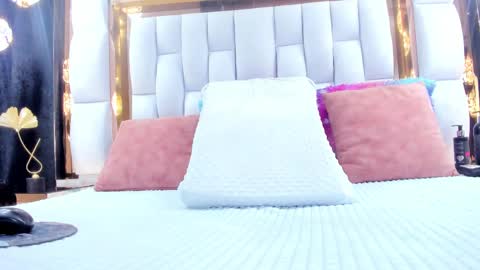 Riley online show from September 25, 2025, 11:47 am