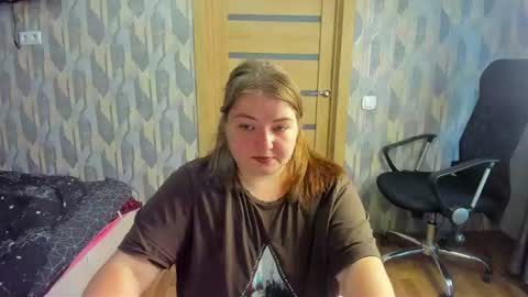 rina16 online show from July 16, 2026, 8:42 am