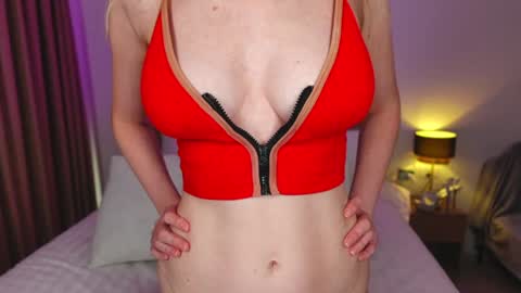 Snapshot of rinacandy chatting on January 6, 2025, 5:52 am SweetRina online show from January 6, 2025, 5:52 am