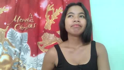 rinah856024 online show from February 1, 2025, 5:05 pm