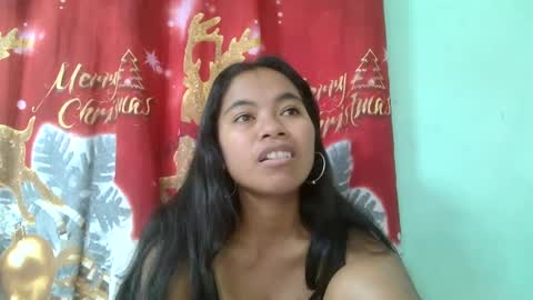 rinah856024 online show from February 11, 2025, 4:24 pm