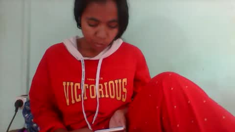 rinah856024 online show from October 15, 2025, 5:57 pm