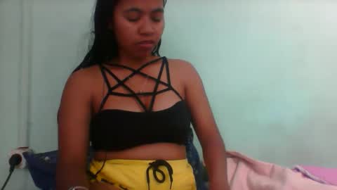 rinah856024 online show from October 28, 2025, 7:12 am