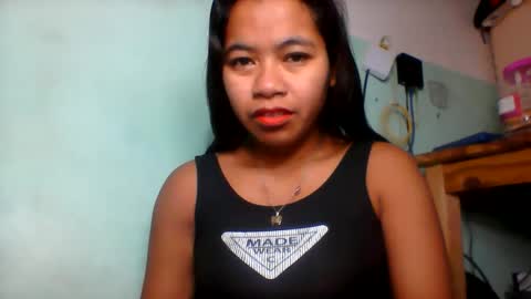 Snapshot of rinah856024 chatting on June 9, 2026, 4:35 am rinah856024 online show from June 9, 2026, 4:35 am