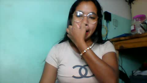 Snapshot of rinah856024 chatting on June 12, 2026, 7:18 am rinah856024 online show from June 12, 2026, 7:18 am