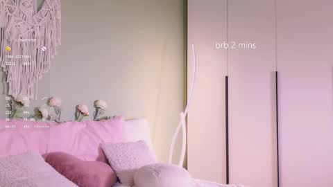 Rina online show from September 16, 2025, 9:32 am