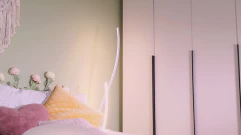 Rina online show from October 1, 2025, 10:21 am