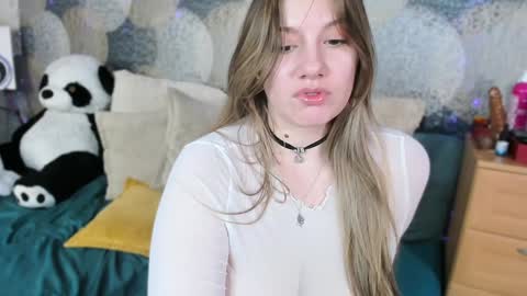 Rina online show from February 6, 2025, 9:28 pm