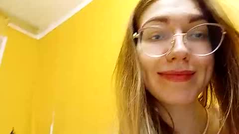 Snapshot of rinettawilss chatting on December 30, 2024, 3:47 am RinettaWilss online show from December 30, 2024, 3:47 am