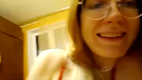 Snapshot of rinettawilss chatting on January 16, 2025, 2:19 am RinettaWilss online show from January 16, 2025, 2:19 am