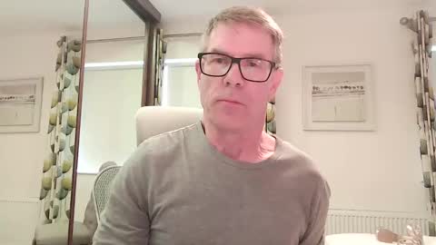 Rob online show from October 1, 2025, 8:42 am