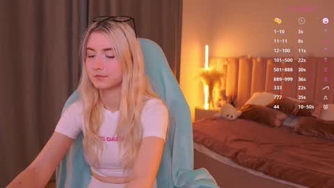 aiko  online show from February 25, 2026, 4:05 pm