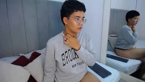 rio_valencia online show from September 16, 2025, 4:02 am