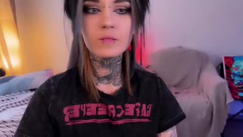   DianaBrite            fansl y online show from February 24, 2026, 1:53 pm