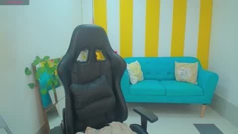 Rihanna online show from October 10, 2025, 11:31 am