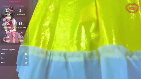 Snapshot of risada_temptation_s chatting on October 15, 2025, 4:12 am Risada online show from October 15, 2025, 4:12 am