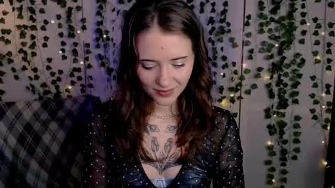 risha_laass online show from June 3, 2026, 8:47 pm
