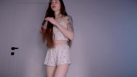 Snapshot of rita_orra chatting on April 17, 2026, 9:12 am Rita online show from April 17, 2026, 9:12 am