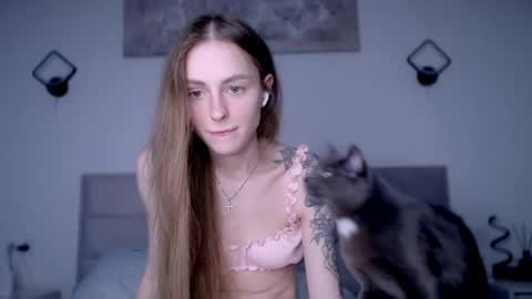 Snapshot of rita_orra chatting on April 21, 2026, 2:01 pm Rita online show from April 21, 2026, 2:01 pm