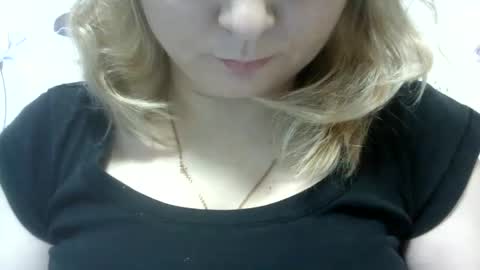 RiveraMaureen online show from December 19, 2024, 11:07 am