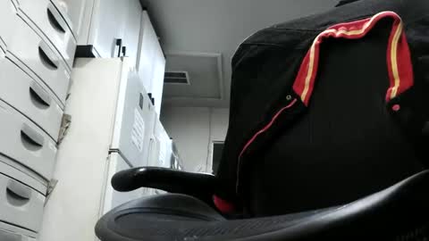 rlcock1 online show from January 9, 2026, 8:50 am