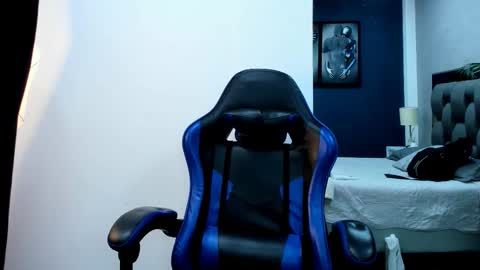 Roan Birkin online show from December 16, 2025, 10:37 pm