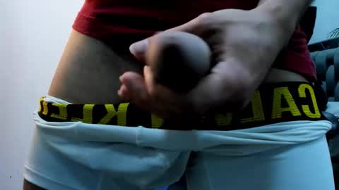 Roan Birkin online show from December 19, 2025, 7:43 pm