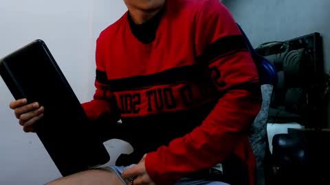 Roan Birkin online show from January 6, 2026, 9:39 pm