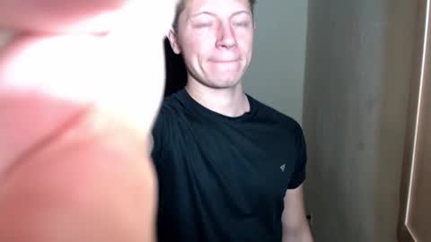 RoastingCorn online show from February 22, 2026, 11:09 am