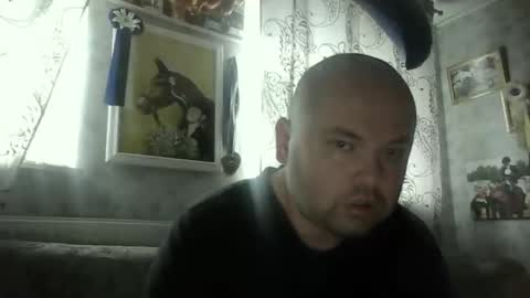 rob18997 online show from November 9, 2025, 11:52 am