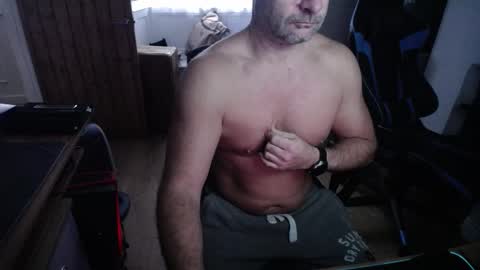 rob online show from November 18, 2025, 8:08 am