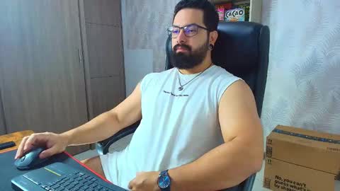 Robby online show from December 4, 2025, 10:29 pm